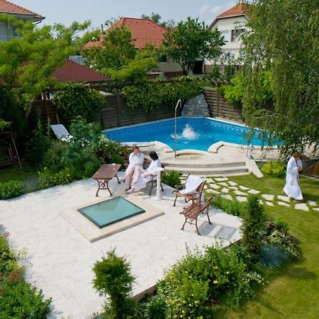 Amira Boutique Hotel Heviz Wellness & Spa Buitenkant foto