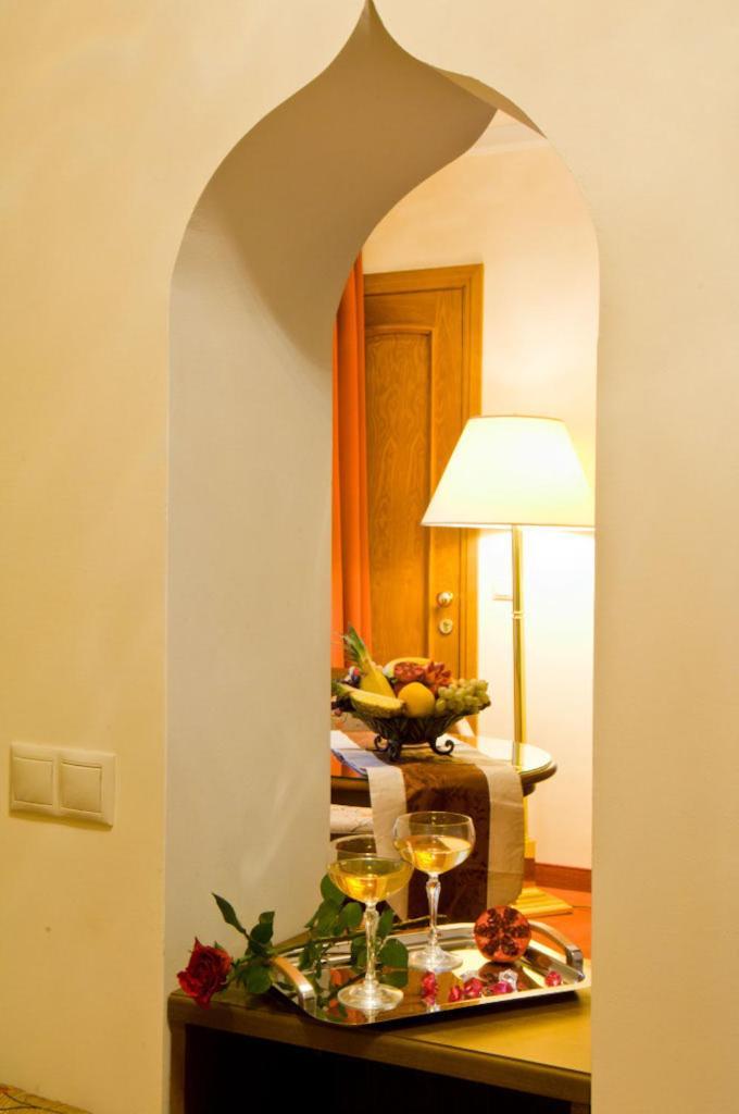 Amira Boutique Hotel Heviz Wellness & Spa Buitenkant foto