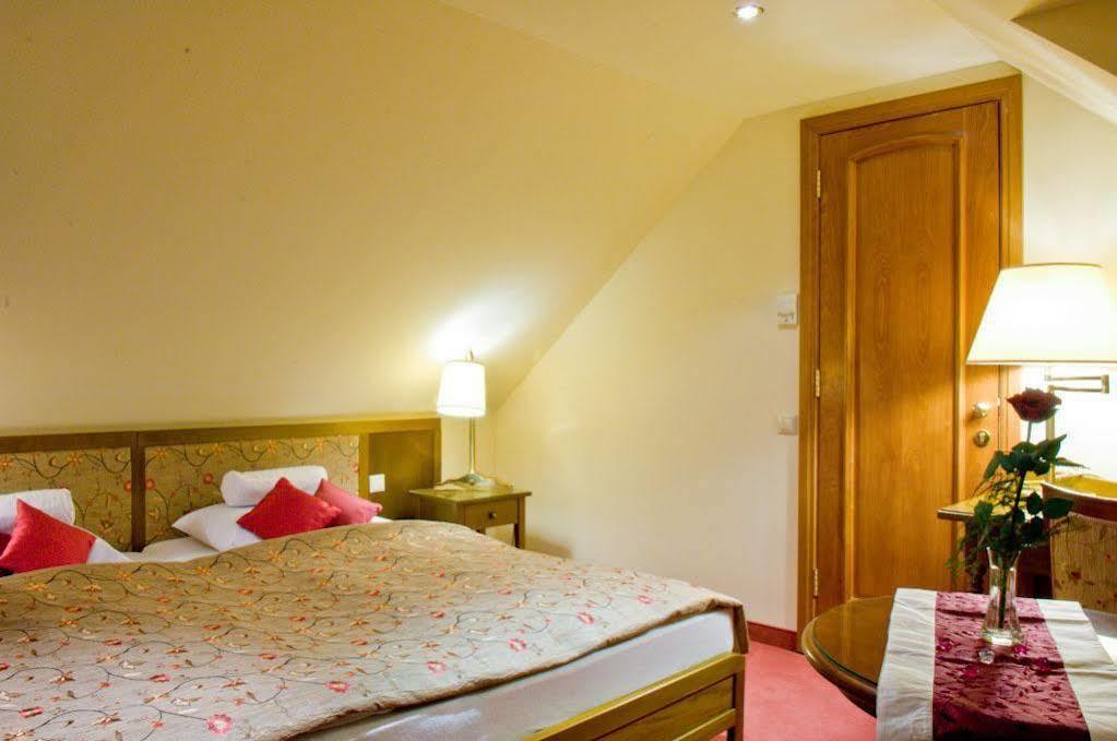 Amira Boutique Hotel Heviz Wellness & Spa Buitenkant foto
